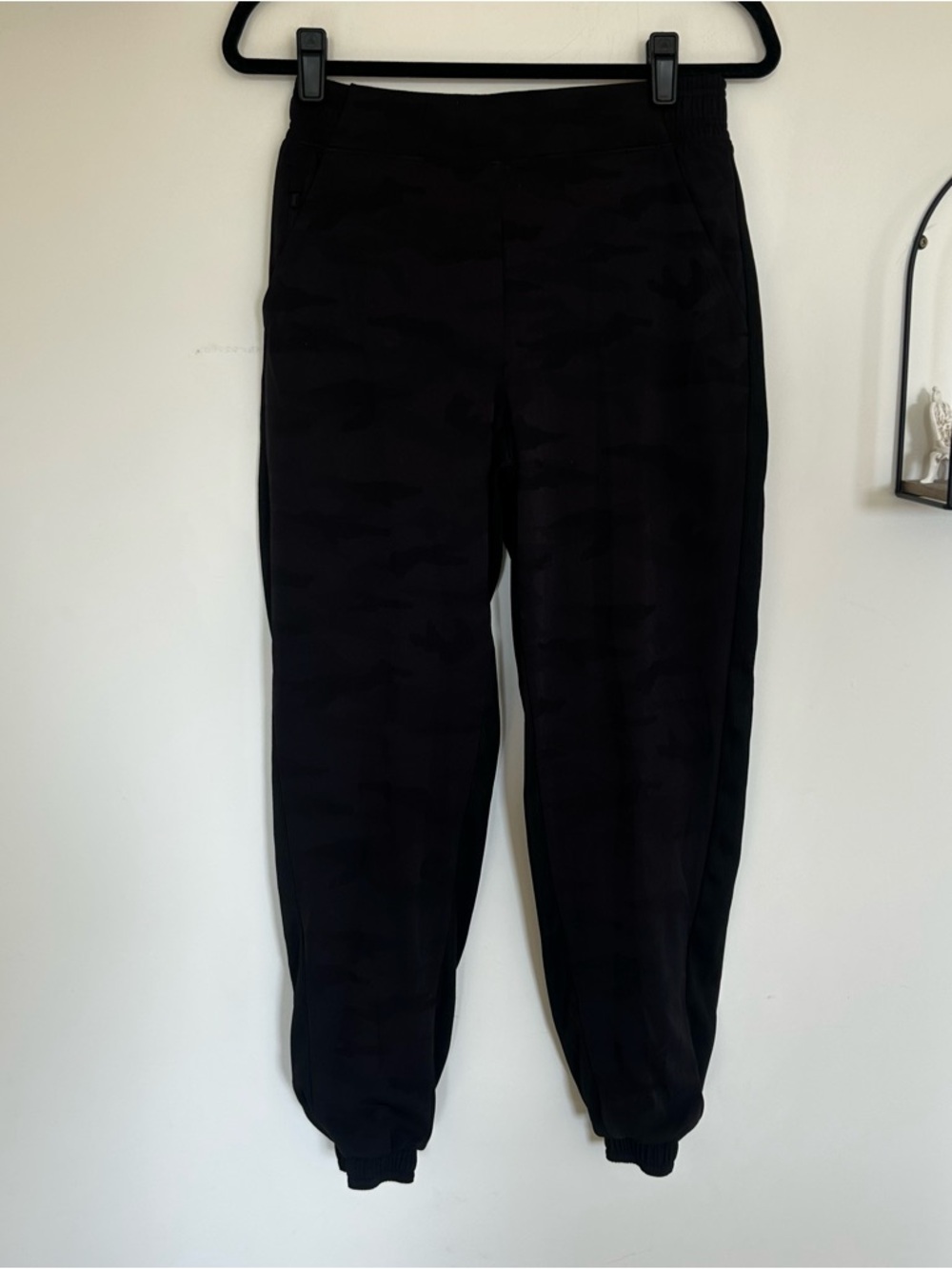 Athleta Brooklyn Lined Camo Jogger Pants Size 4